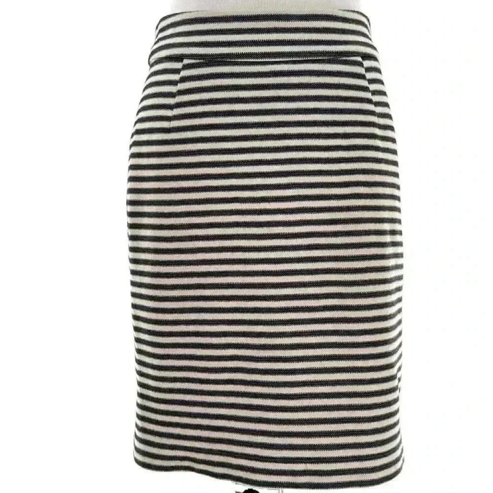 Banana republic women pencil skirt size 0P navy cream stripe nautical